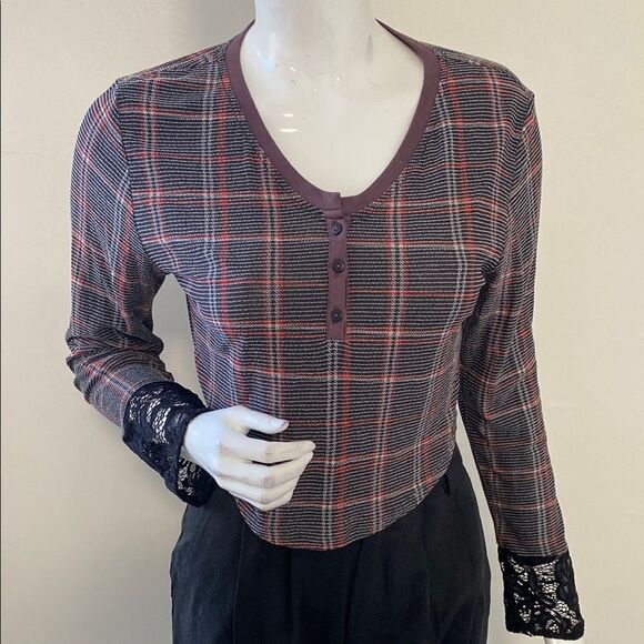 Dolls Kill Tops - Tulip Creations Red and Black Houndstooth Lace Cuff Long Slv Henley Dolls Kill